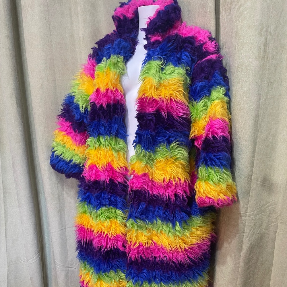 J VALENTINE TASTE THE RAINBOW FAUX FUR COAT, Size M/L HAS POCKETS!